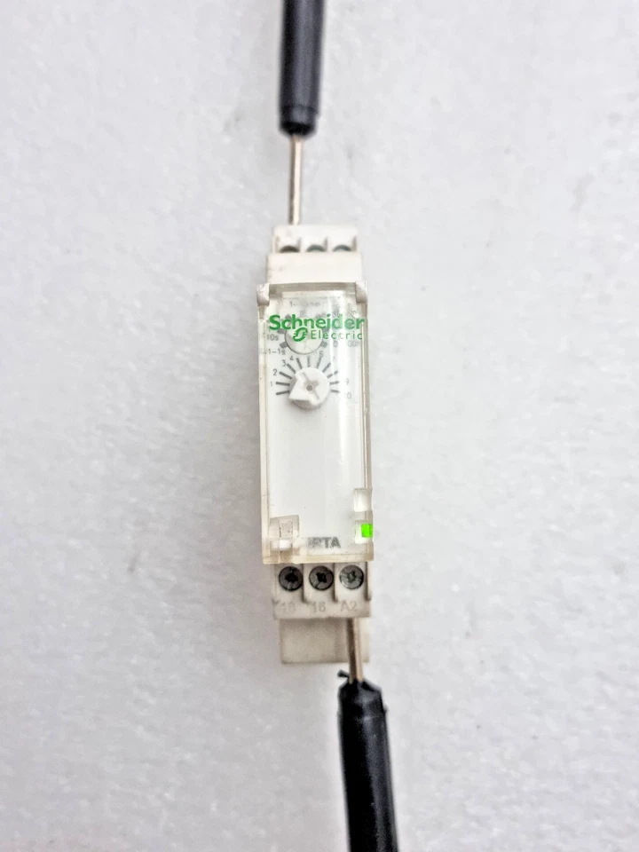 Schneider Electric IRTA Time Delay Device 0.1s-100h 24-240Vac 50-60Hz Free Ship